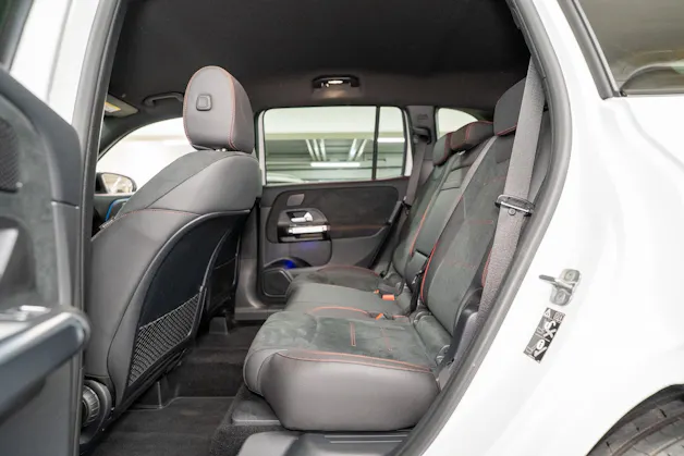 MERCEDES-BENZ GLB 250 AMG Line 4matic / Facelift / Rückfahrkamera / Ambientebeleuchtung