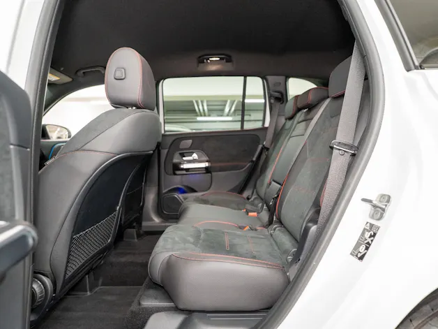 MERCEDES-BENZ GLB 250 AMG Line 4matic / Facelift / Rückfahrkamera / Ambientebeleuchtung