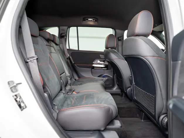 MERCEDES-BENZ GLB 250 AMG Line 4matic / Facelift / Rückfahrkamera / Ambientebeleuchtung