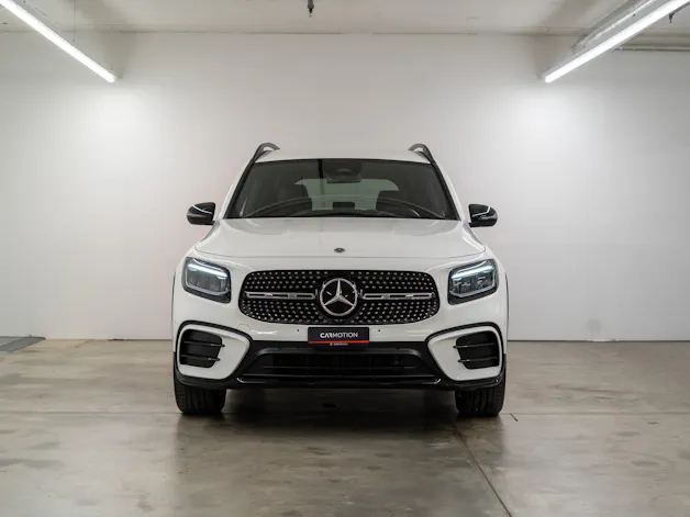 MERCEDES-BENZ GLB 250 AMG Line 4matic / Facelift / Rückfahrkamera / Ambientebeleuchtung