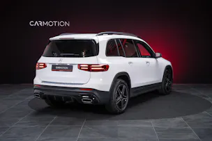 MERCEDES-BENZ GLB 250 AMG Line 4matic / Facelift / Rückfahrkamera / Ambientebeleuchtung
