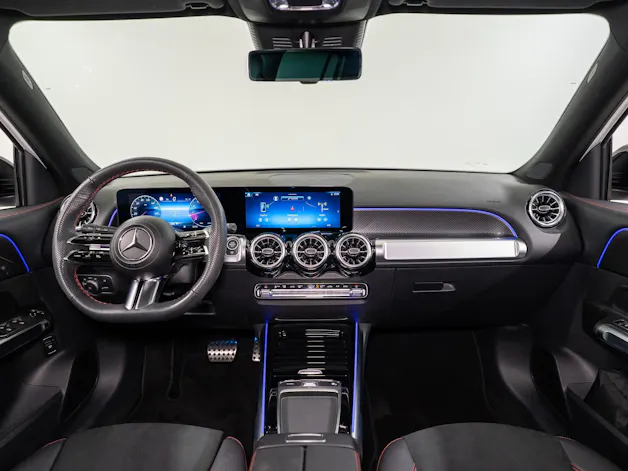 MERCEDES-BENZ GLB 250 AMG Line 4matic / Facelift / Rückfahrkamera / Ambientebeleuchtung