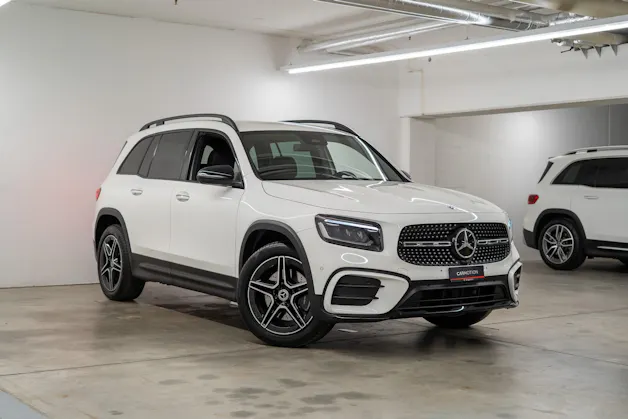 MERCEDES-BENZ GLB 250 AMG Line 4matic / Facelift / Rückfahrkamera / Ambientebeleuchtung