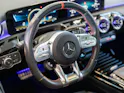 MERCEDES-BENZ A 35 AMG 4matic Limousine / Panorama-Schiebedach / Head-Up / El. Memory Sitze