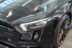 MERCEDES-BENZ A 35 AMG 4matic Limousine / Panorama-Schiebedach / Head-Up / El. Memory Sitze