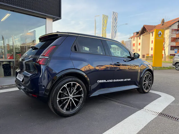 RENAULT R5 E-Tech Comfort Range 52 kWh Iconic Five