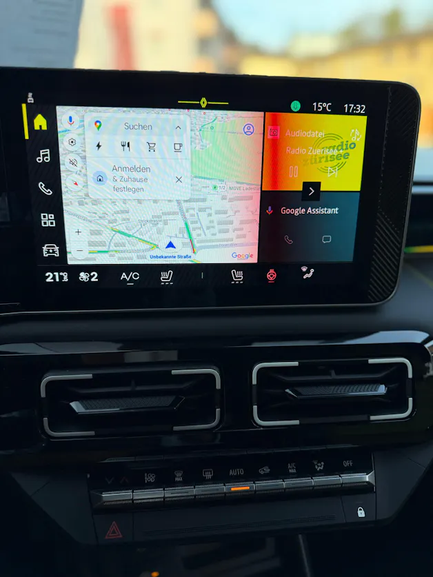 RENAULT R5 E-Tech Comfort Range 52 kWh Iconic Five