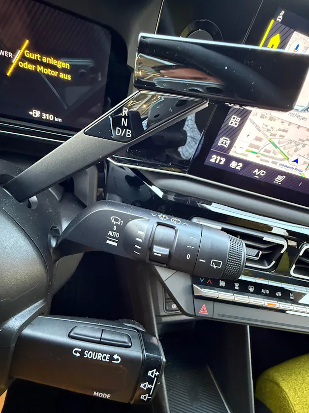 RENAULT R5 E-Tech Comfort Range 52 kWh Iconic Five