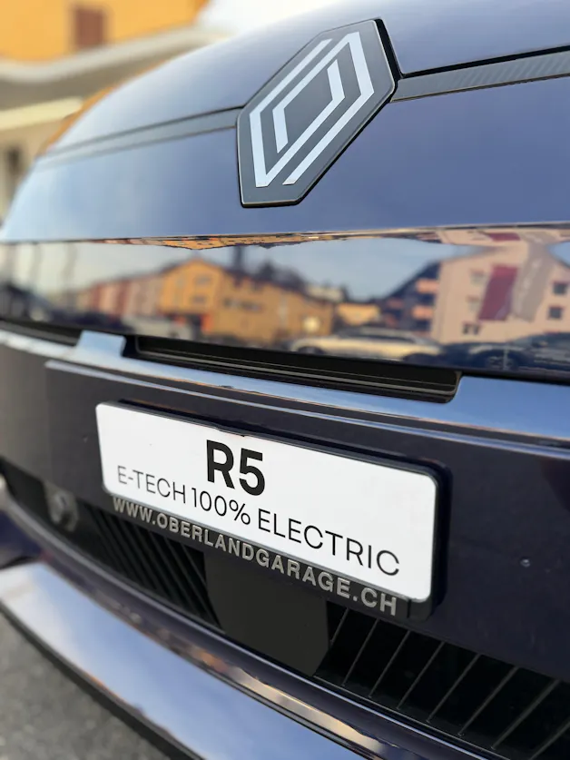 RENAULT R5 E-Tech Comfort Range 52 kWh Iconic Five