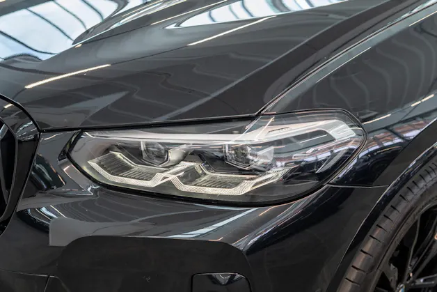 BMW X3 20i xDrive M Sport SAG / CH-Fahrzeug / 360§Kamera / el.Sitze