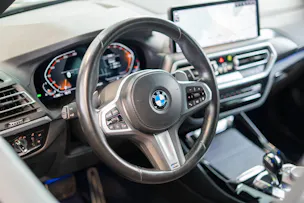 BMW X3 20i xDrive M Sport SAG / CH-Fahrzeug / 360§Kamera / el.Sitze
