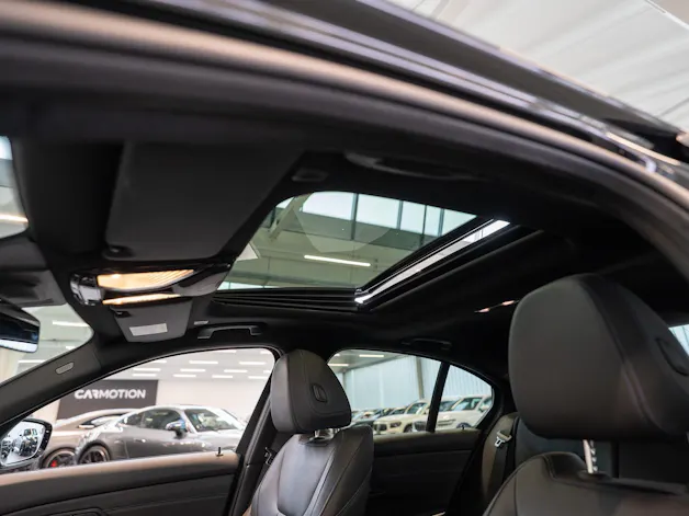 BMW 330i xDrive M Sport SAG / LCI / 360°Kamera / HeadUp / Glasdach