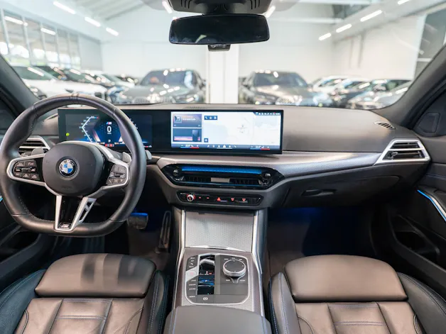 BMW 330i xDrive M Sport SAG / LCI / 360°Kamera / HeadUp / Glasdach