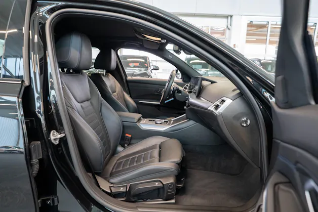 BMW 330i xDrive M Sport SAG / LCI / 360°Kamera / HeadUp / Glasdach