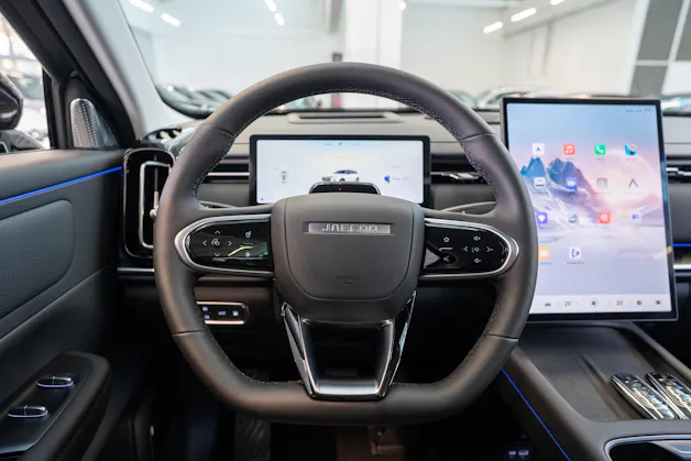 JAECOO 7 1.5TGDI HEV Exclusive DCT / Panorama-Schiebedach / Head-Up Display / 360° Kamera