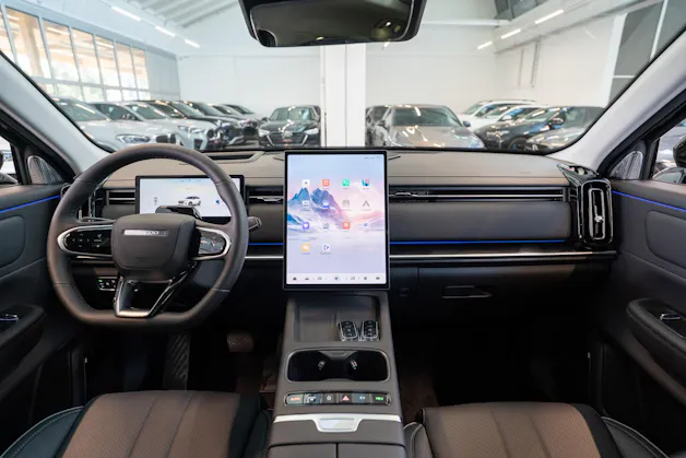 JAECOO 7 1.5TGDI HEV Exclusive DCT / Panorama-Schiebedach / Head-Up Display / 360° Kamera