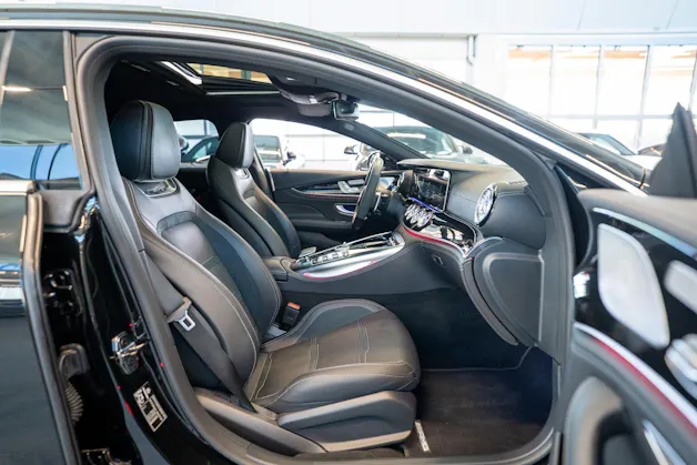 MERCEDES-BENZ AMG GT 53 4matic+ / Facelift / Carbon Keramik Bremsen / Glasdach / 360°Kamera /
