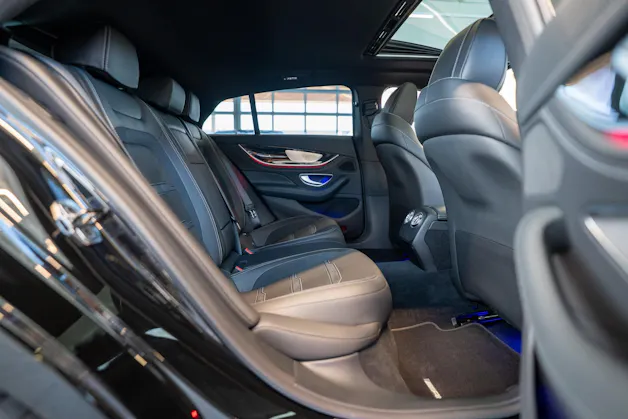 MERCEDES-BENZ AMG GT 53 4matic+ / Facelift / Carbon Keramik Bremsen / Glasdach / 360°Kamera /