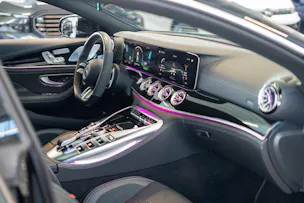 MERCEDES-BENZ AMG GT 53 4matic+ / Facelift / Carbon Keramik Bremsen / Glasdach / 360°Kamera /