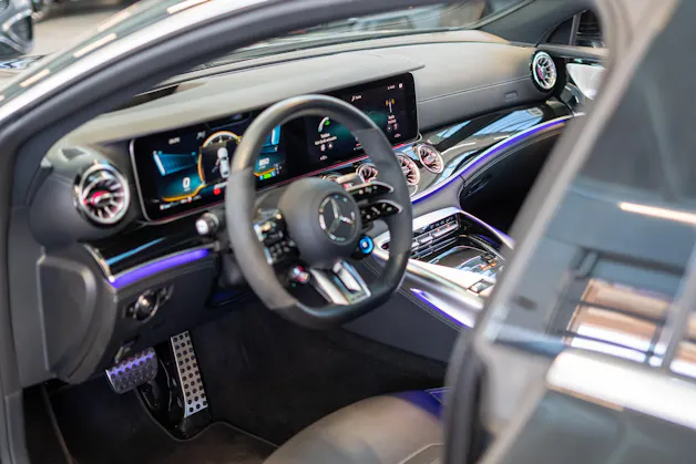 MERCEDES-BENZ AMG GT 53 4matic+ / Facelift / Carbon Keramik Bremsen / Glasdach / 360°Kamera /