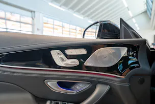 MERCEDES-BENZ AMG GT 53 4matic+ / Facelift / Carbon Keramik Bremsen / Glasdach / 360°Kamera /