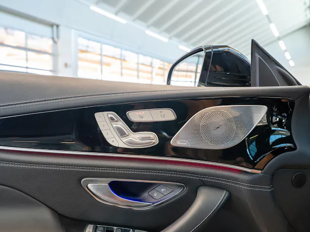 MERCEDES-BENZ AMG GT 53 4matic+ / Facelift / Carbon Keramik Bremsen / Glasdach / 360°Kamera /