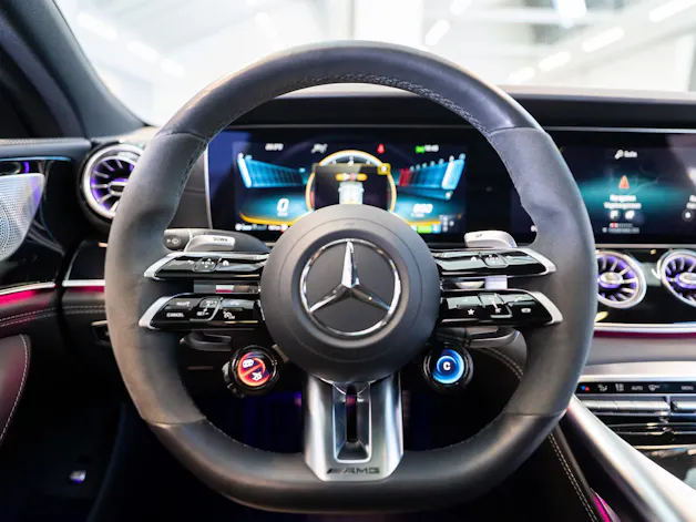 MERCEDES-BENZ AMG GT 53 4matic+ / Facelift / Carbon Keramik Bremsen / Glasdach / 360°Kamera /