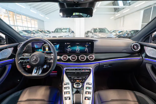 MERCEDES-BENZ AMG GT 53 4matic+ / Facelift / Carbon Keramik Bremsen / Glasdach / 360°Kamera /