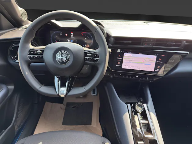 ALFA ROMEO Junior 1.2 48V Hybrid Sprint TECH