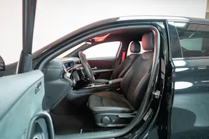 MERCEDES-BENZ A 35 AMG 4matic Limousine / Facelift / Rückfahrkamera / Ambientebeleuchtung