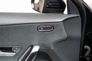 MERCEDES-BENZ A 35 AMG 4matic Limousine / Facelift / Rückfahrkamera / Ambientebeleuchtung