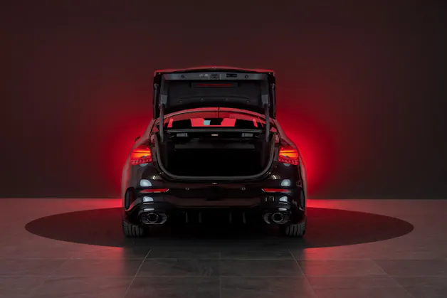 MERCEDES-BENZ A 35 AMG 4matic Limousine / Facelift / Rückfahrkamera / Ambientebeleuchtung
