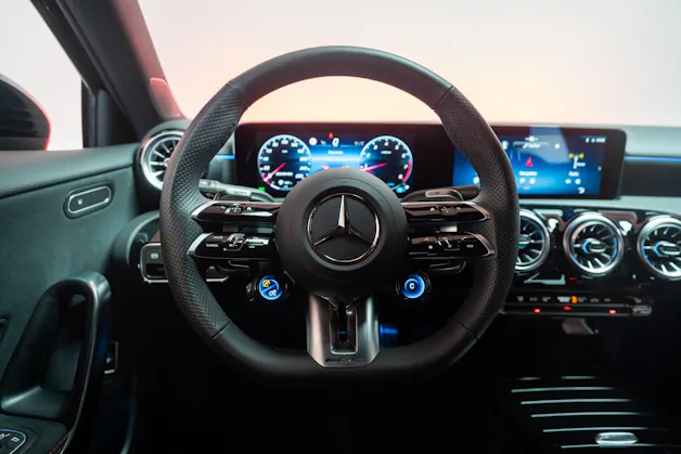 MERCEDES-BENZ A 35 AMG 4matic Limousine / Facelift / Rückfahrkamera / Ambientebeleuchtung