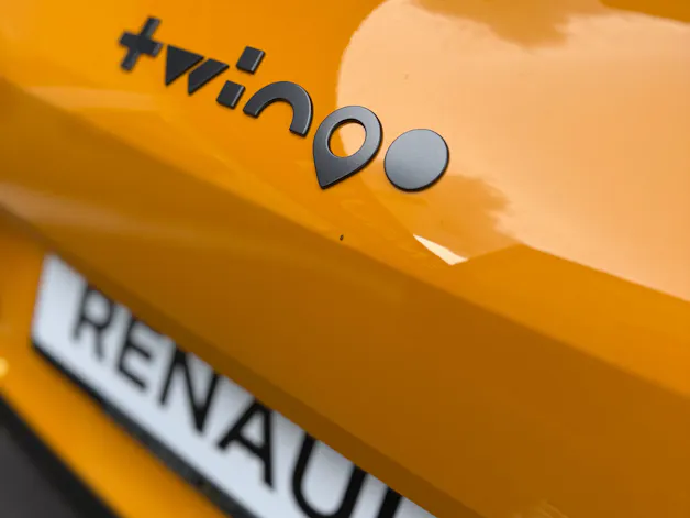 RENAULT Twingo E-Tech 27kWh Techno