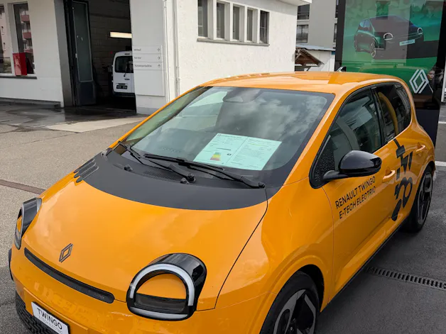 RENAULT Twingo E-Tech 27kWh Techno