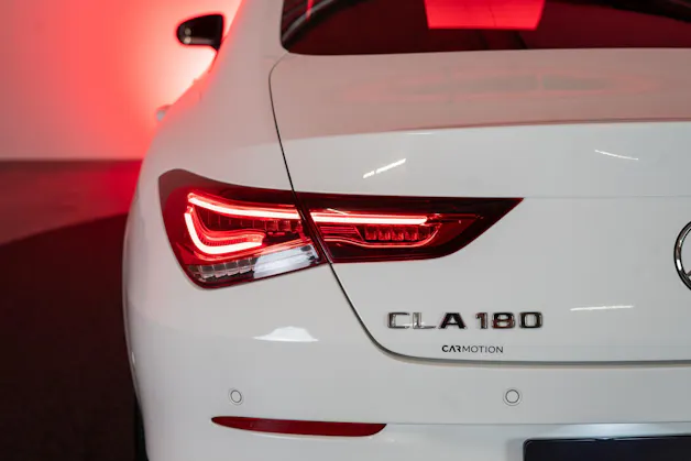 MERCEDES-BENZ CLA 180 Progressive / CH-Fahrzeug / Leder-Sitze / Rückfahrkamera