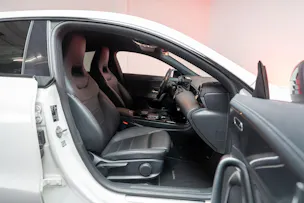 MERCEDES-BENZ CLA 180 Progressive / CH-Fahrzeug / Leder-Sitze / Rückfahrkamera