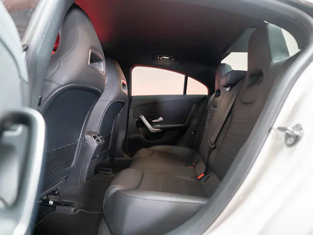 MERCEDES-BENZ CLA 180 Progressive / CH-Fahrzeug / Leder-Sitze / Rückfahrkamera
