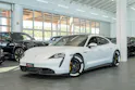 PORSCHE Taycan Turbo S / CH-Fahrzeug / Keramik Brems-Anlage / Panorama / Alcantara Lenkrad / Sport Chrono
