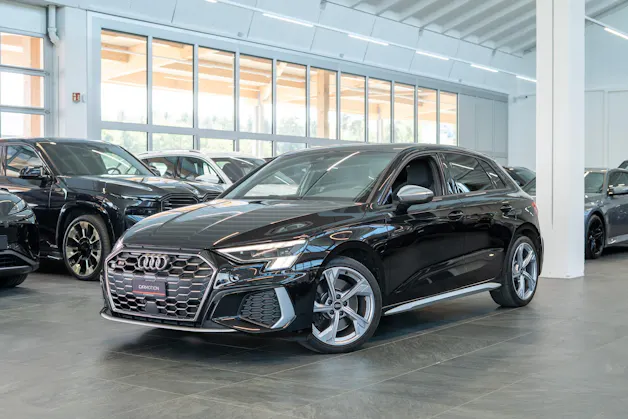 AUDI S3 Sportback 2.0 TFSI quattro S-Tronic / CH-Fahrzeug / Virtual Cockpit / Rückfahrkamera