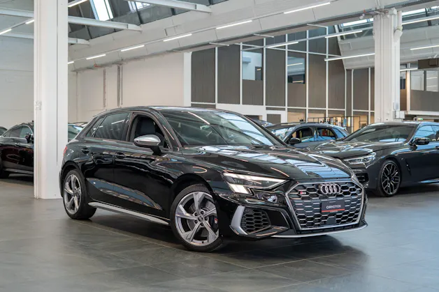 AUDI S3 Sportback 2.0 TFSI quattro S-Tronic / CH-Fahrzeug / Virtual Cockpit / Rückfahrkamera