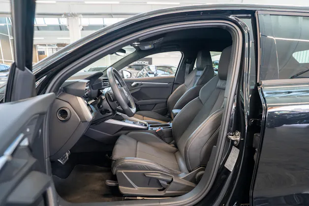 AUDI S3 Sportback 2.0 TFSI quattro S-Tronic / CH-Fahrzeug / Virtual Cockpit / Rückfahrkamera