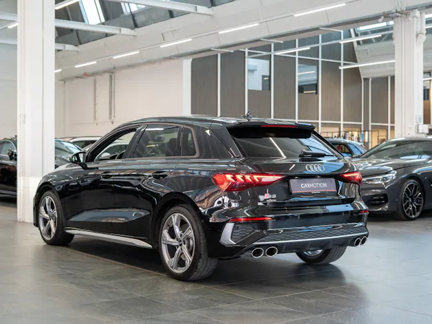 AUDI S3 Sportback 2.0 TFSI quattro S-Tronic / CH-Fahrzeug / Virtual Cockpit / Rückfahrkamera