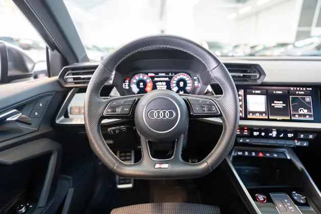 AUDI S3 Sportback 2.0 TFSI quattro S-Tronic / CH-Fahrzeug / Virtual Cockpit / Rückfahrkamera