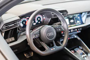 AUDI S3 Sportback 2.0 TFSI quattro S-Tronic / CH-Fahrzeug / Virtual Cockpit / Rückfahrkamera