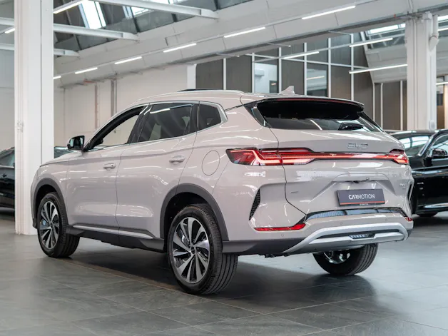 BYD Seal U DM-i Design AWD / Panorama / Head-Up Display / 360° Kamera