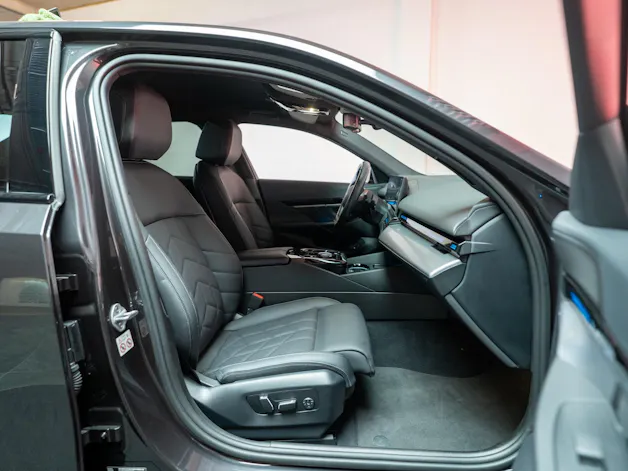BMW 520i M Sport / Rückfahrkamera / El. Sitze