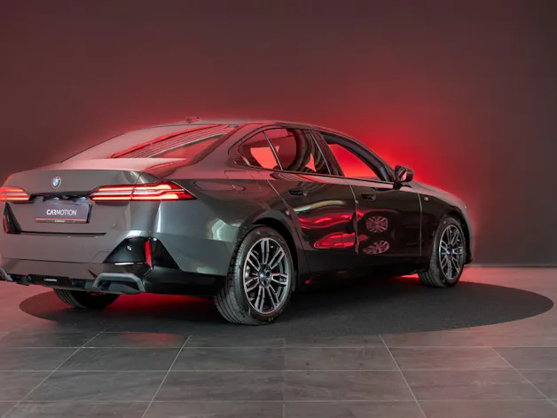 BMW 520i M Sport / Rückfahrkamera / El. Sitze