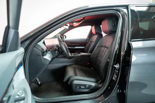BMW 520i M Sport / Rückfahrkamera / El. Sitze
