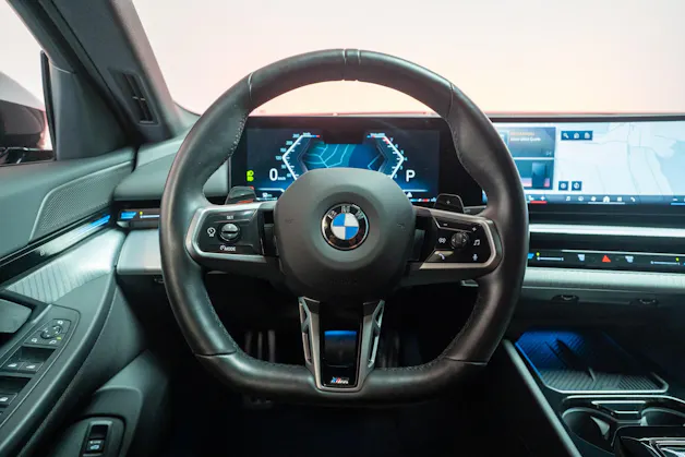 BMW 520i M Sport / Rückfahrkamera / El. Sitze